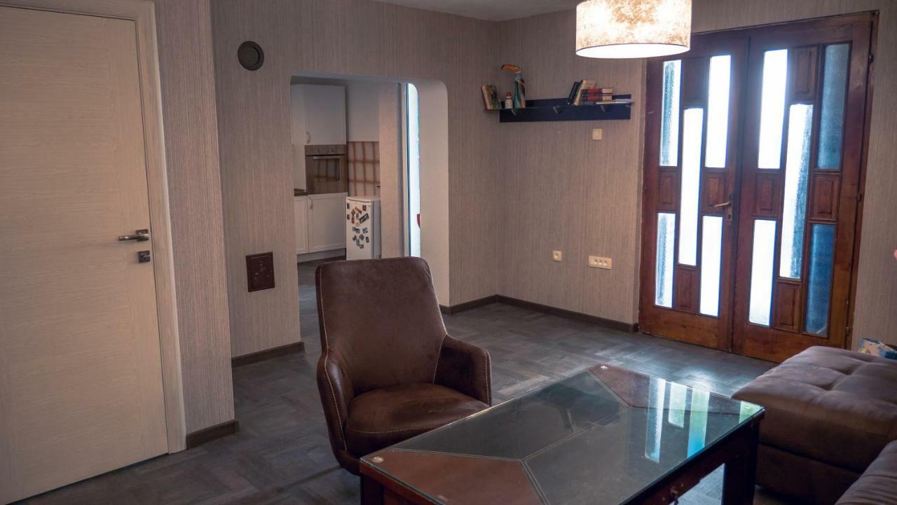 Sara & David Apartment Budva